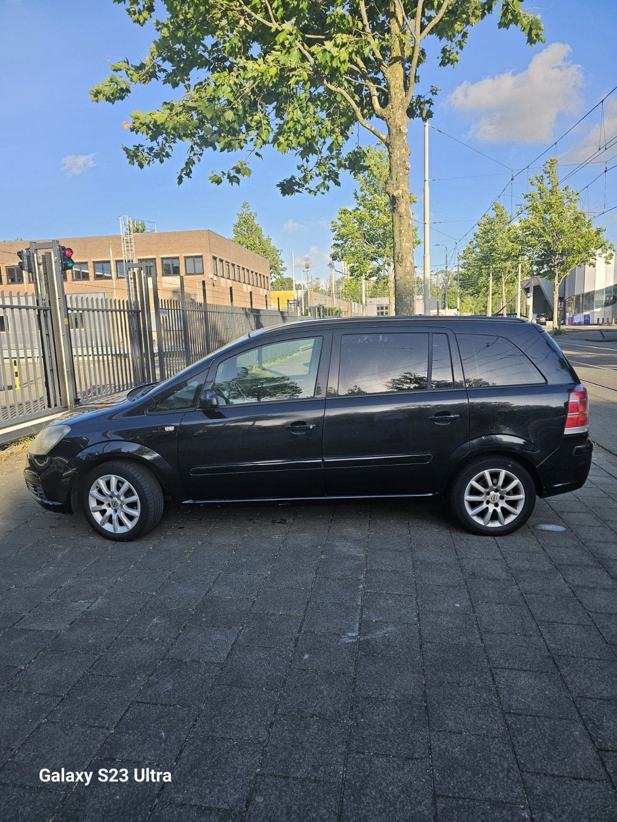 Opel Zafira 1.8 2007 Zwart, Auto's, Opel, 4 cilinders, Zwart, 1403 kg, Geïmporteerd