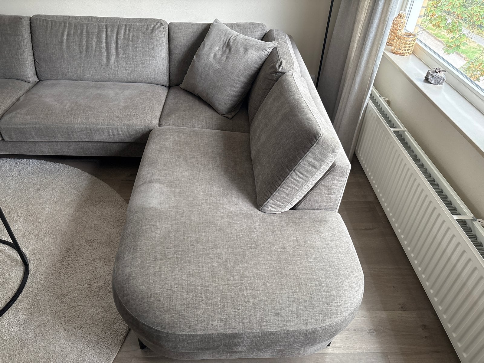 Comfortabele grijze hoekbank met chaise longue, Ophalen, 250 tot 300 cm, Gebruikt, 100 tot 125 cm