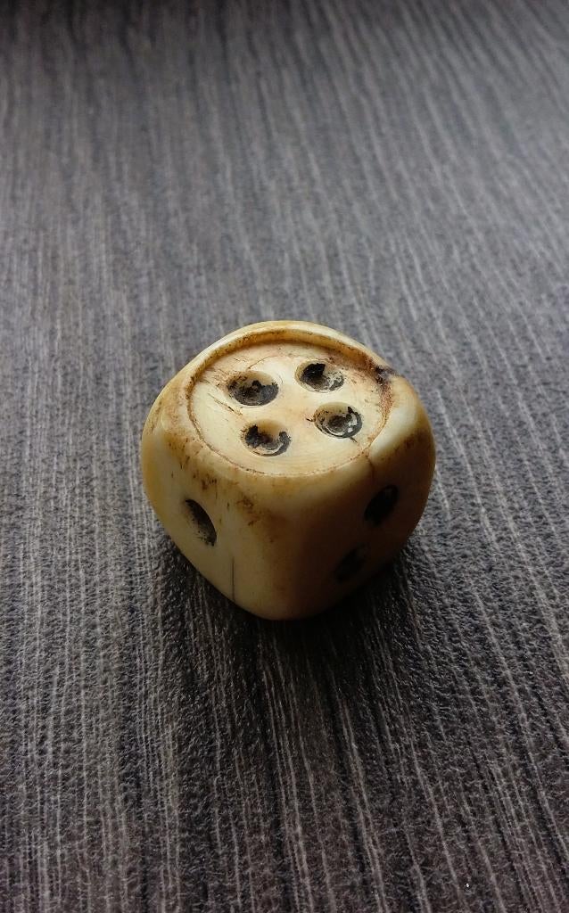 17 de eeuw Bodemvondst Been Benen Dobbelsteen Spel Trictrac, Ophalen of Verzenden