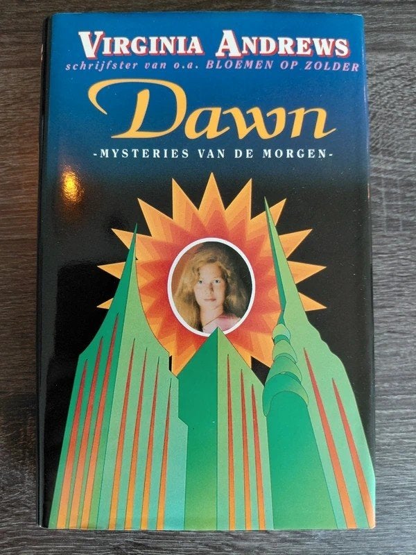 Dawn - Mysteries van de Morgen (deel 2) - Virginia Andrews, Boeken, Ophalen of Verzenden, Gelezen, Virginia Andrews, Nederland