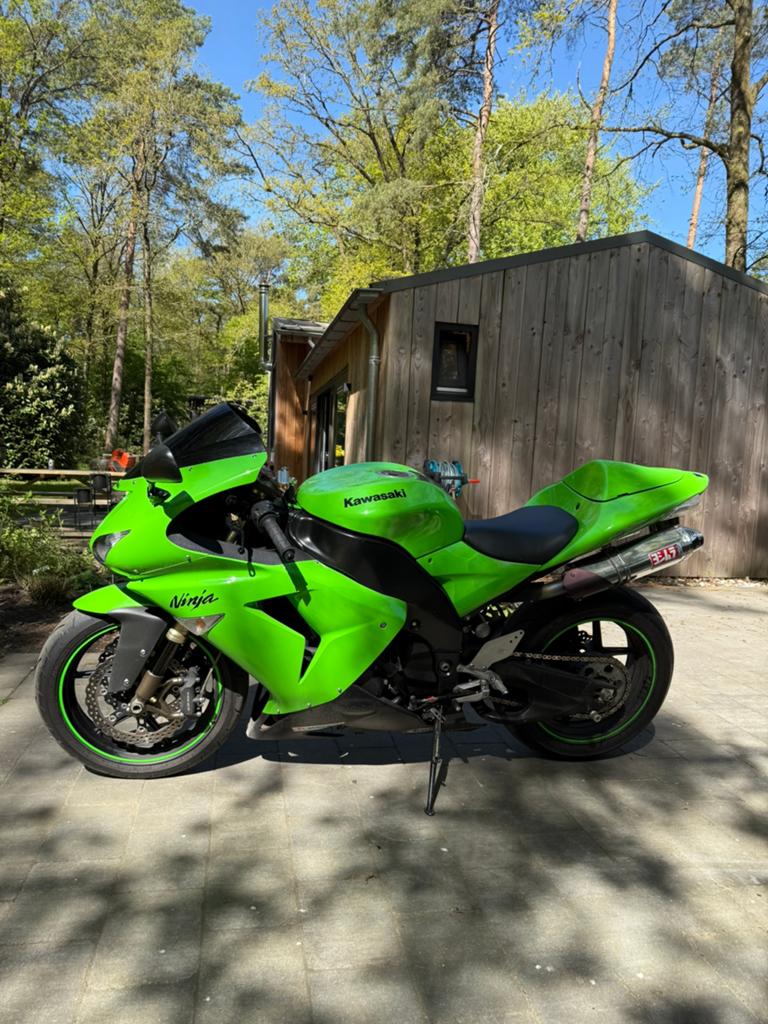 Kawasaki ZX-10R 2006, Motoren, Sportuitlaat, Occasion, 4 cilinders, Motorrijbewijs A