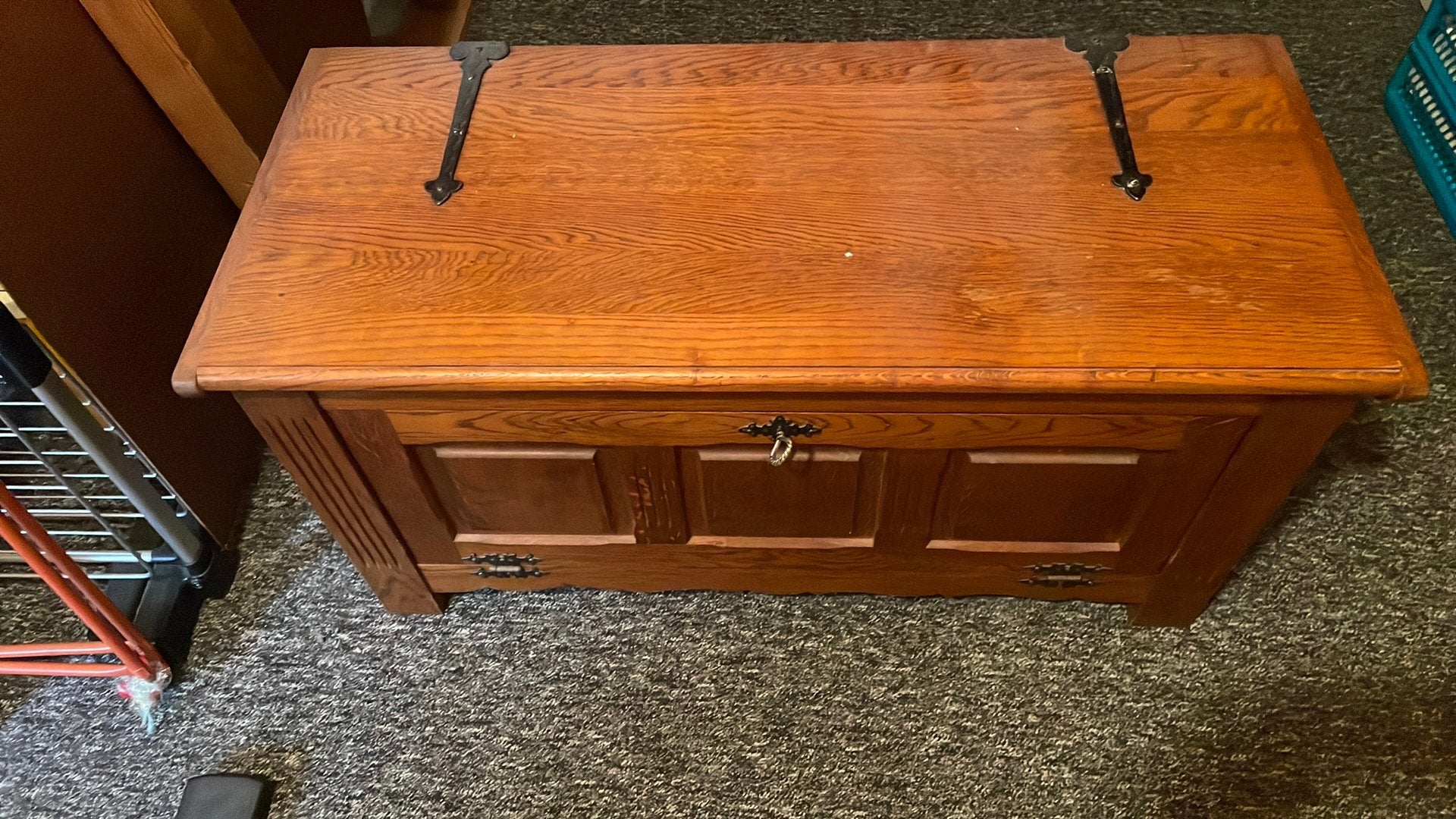 Mooie houten vintage kist met klep en deksel., Ophalen