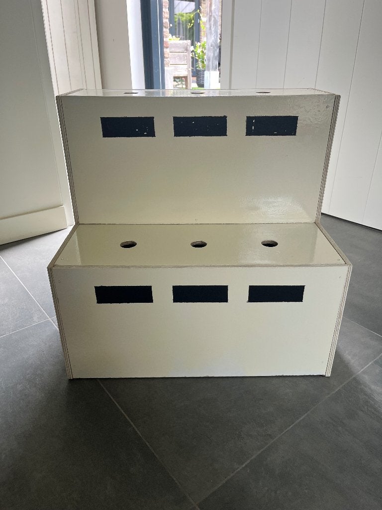 Hobbyhorse stallling houder stokpaarden, Ophalen, Zo goed als nieuw