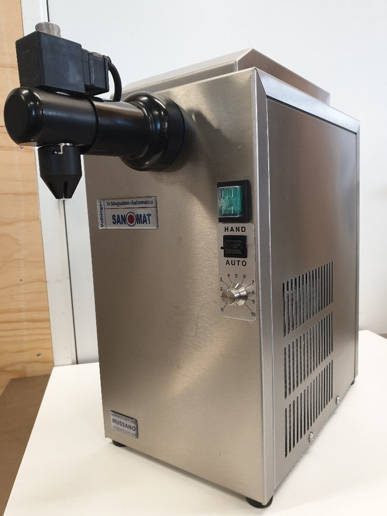 Slagroommachine 1,5 ltr Sanomat, Ophalen of Verzenden, Gebruikt, Koelen en Vriezen