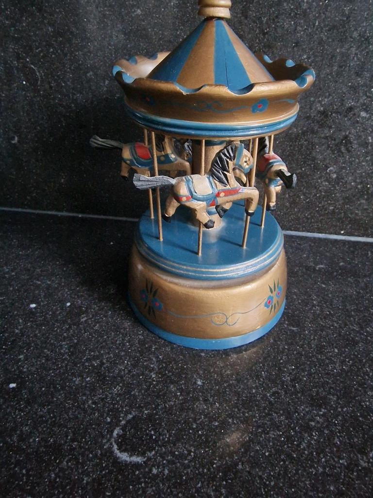 Handgeschilderde Houten Carrousel Sankyo Muziekdoos, Ophalen of Verzenden