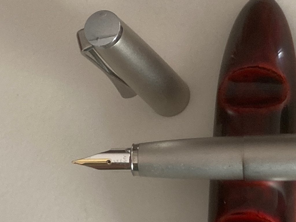 Lamy Studio vulpen met gouden penpunt - Zo goed als nieuw, Verzamelen, Ophalen of Verzenden, Zo goed als nieuw, Vulpen, Overige merken