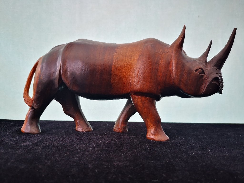 hand gesneden houten beeld neushoorn rhinoceros dier kunst, Antiek en Kunst, Ophalen of Verzenden, Houtsnijwerk