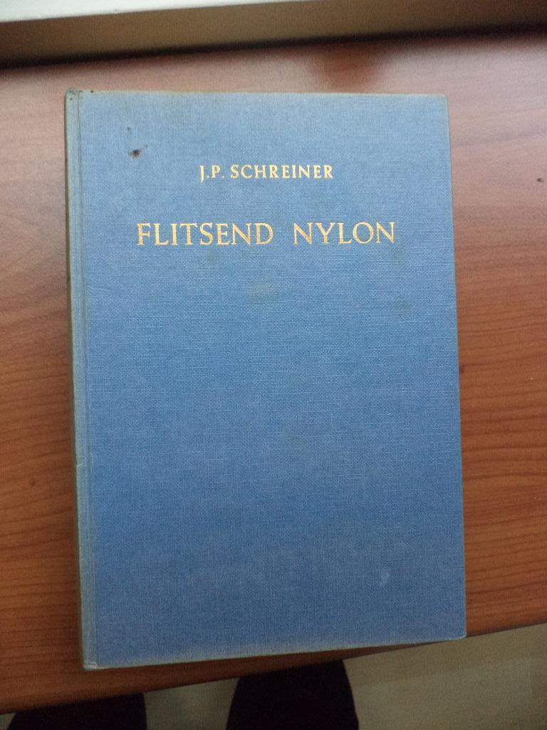 Jan Schreiner, Flitsend Nylon, 8e druk, Ophalen of Verzenden, Gelezen, Watersport en Hengelsport