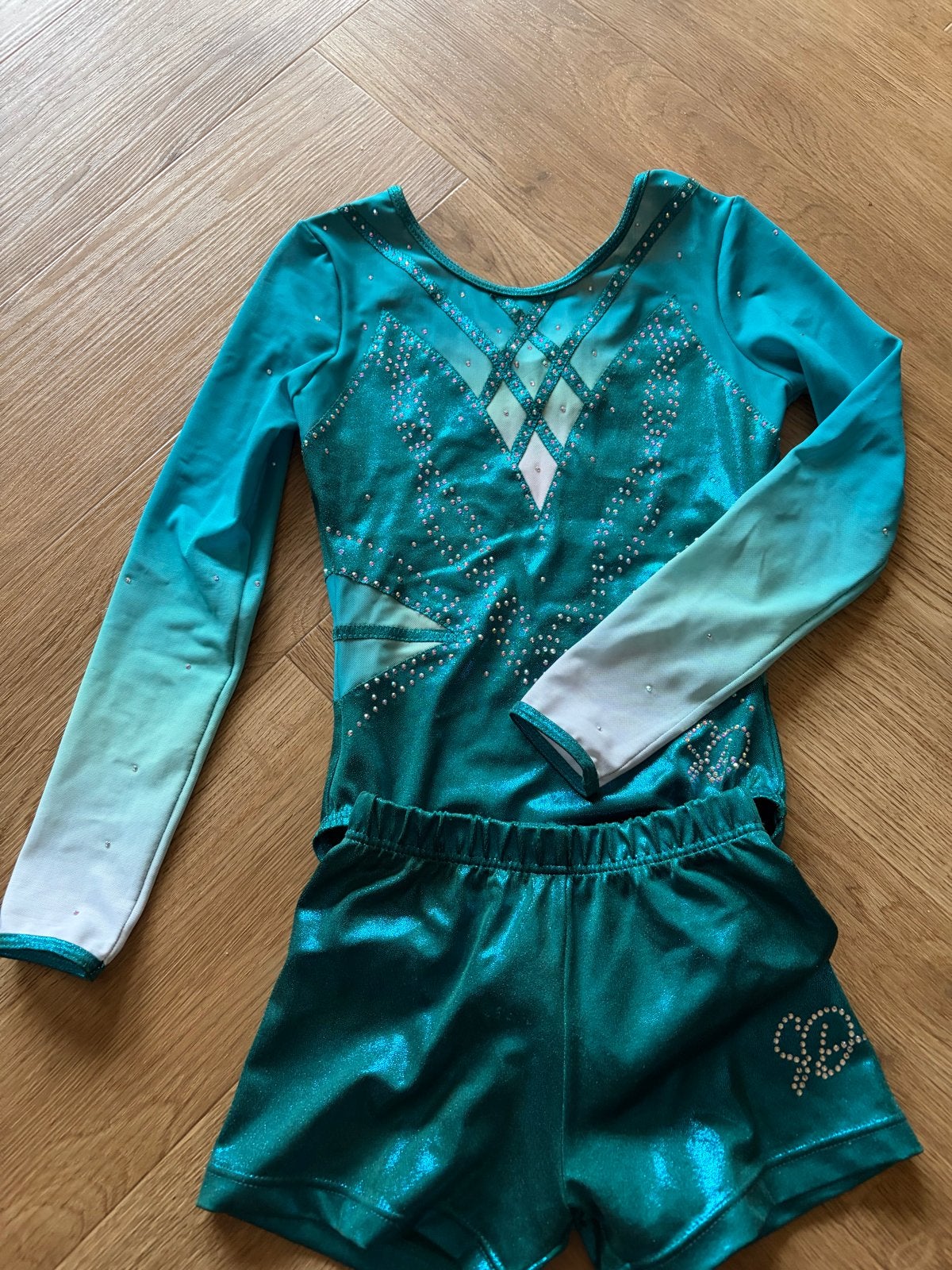 Turnpakje met bijpassend broekje - maat axs sparkle en dream, Overige typen, Ophalen of Verzenden, Zo goed als nieuw, Maat 34 (XS) of kleiner