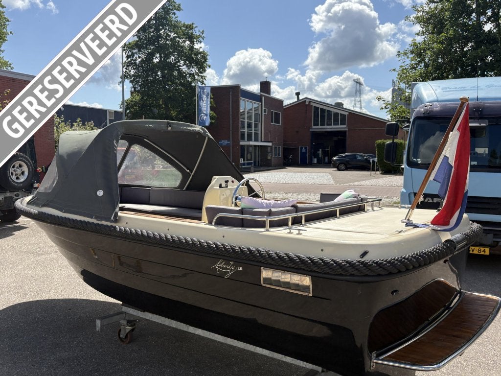 Liberty 530 tender + Suzuki 15pk (2022!!) + Zonnedek, Watersport en Boten, 5 m, Liberty, Overige typen, Gebruikt