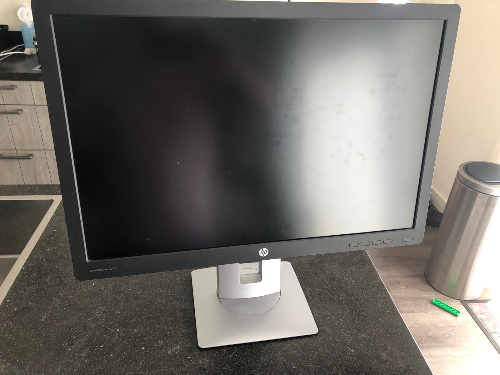 HP EliteDisplay E242 Monitor - 24 inch Full HD, Computers en Software, Monitoren, Ophalen, In hoogte verstelbaar, Full HD, Zo goed als nieuw