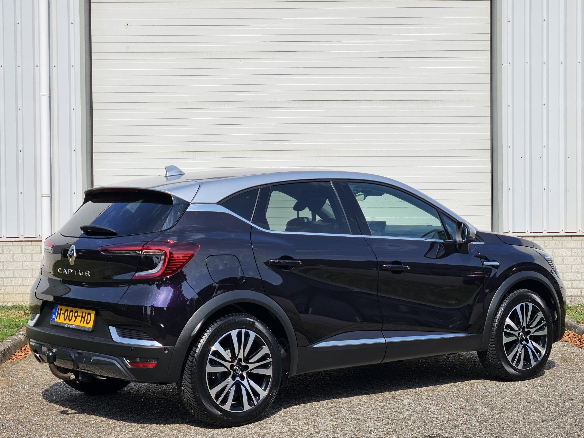 Renault Captur 1.3 TCe 155 Initiale Paris / Trekhaak ( 1500K, Auto's, Gebruikt, Euro 6, 4 cilinders, Automatische klimaatregeling