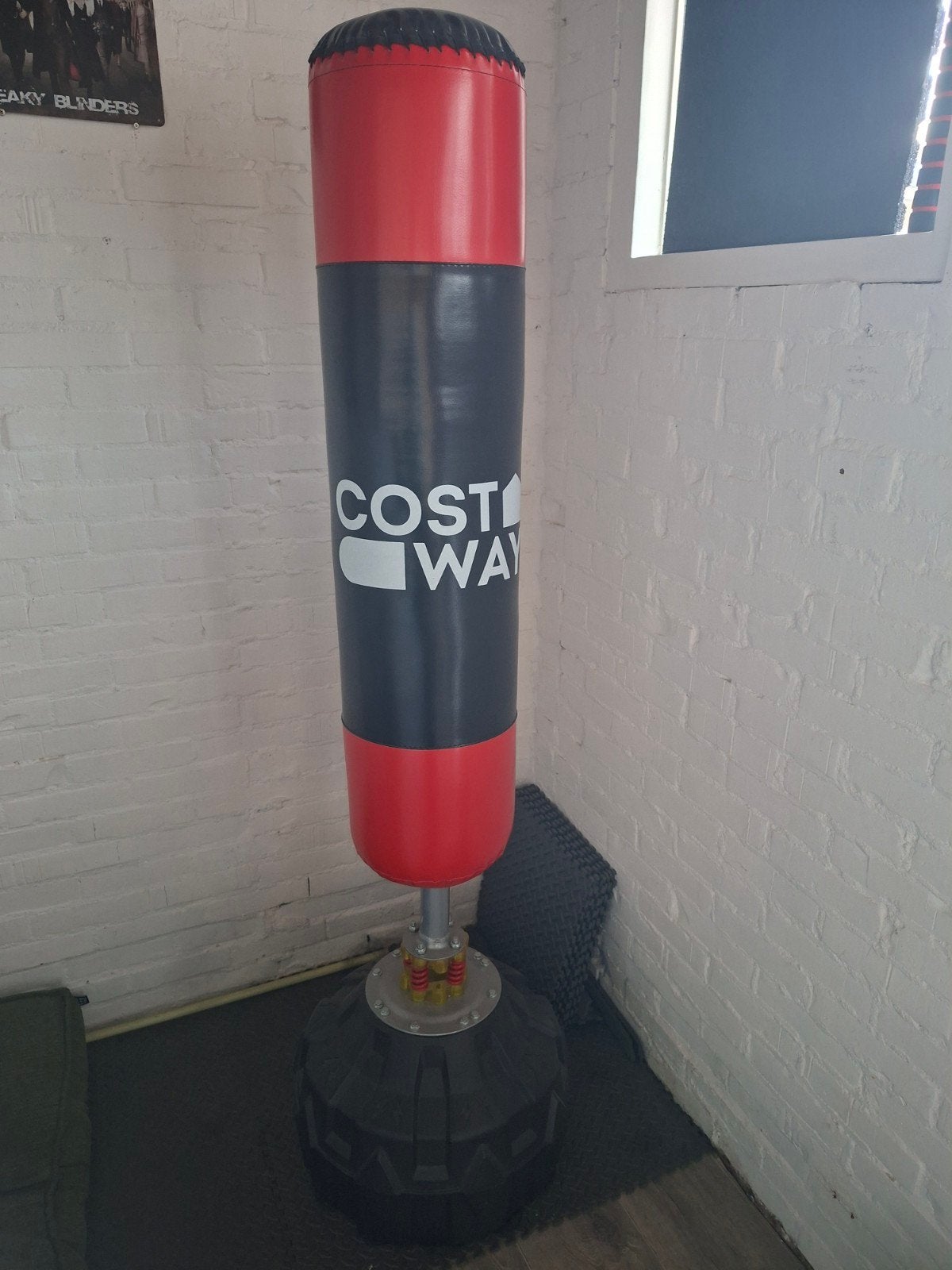 Costway Staande Bokspaal - Zwart/Rood, Ophalen, Zo goed als nieuw, Bokszak