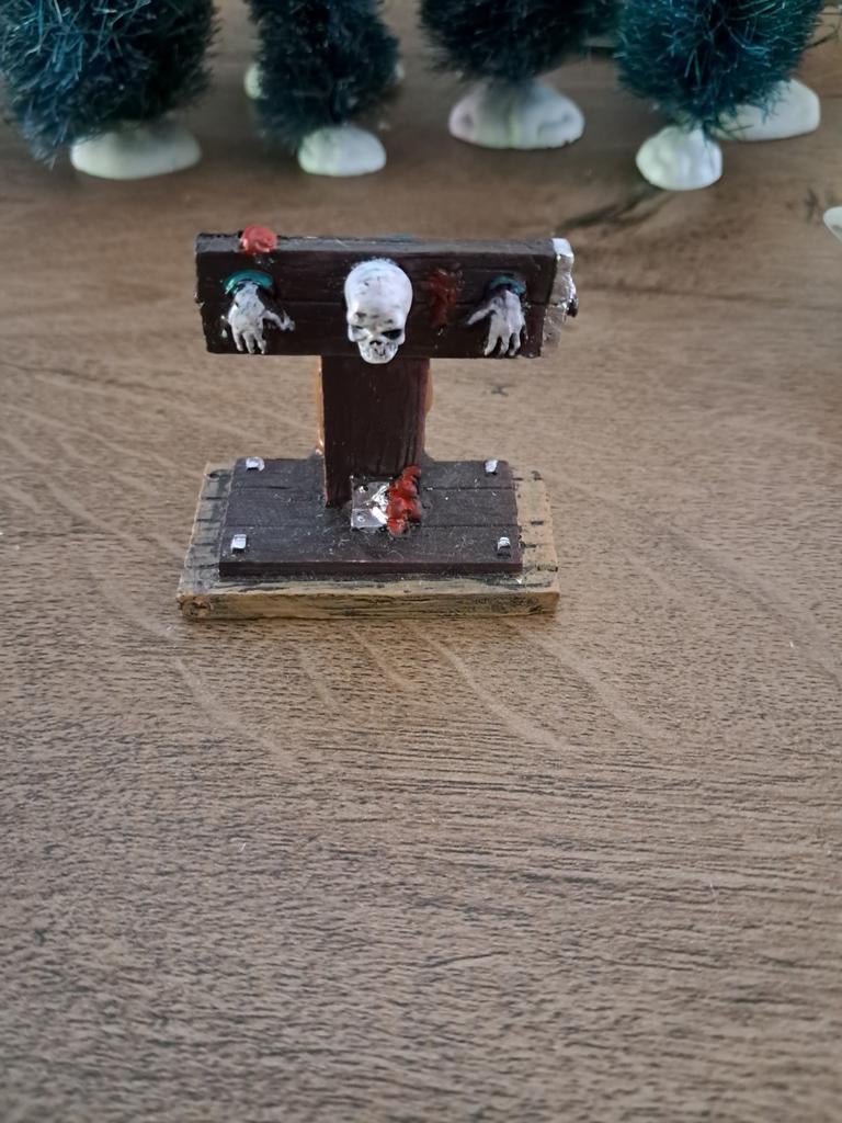 Lemax spooky town in the stocks, Diversen, Kerst, Ophalen