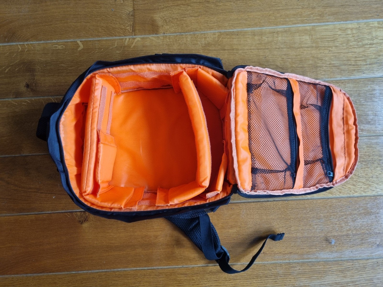 Camera tas.

Nauwelijks gebruikt, Ophalen of Verzenden, Zo goed als nieuw, Schoudertas, Overige merken