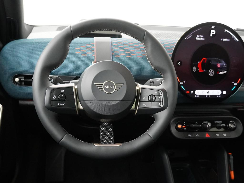 MINI Aceman SE Favoured | Pakket M | Stuur-stoelverwarming |, Auto's, Mini, Gebruikt, 750 kg, Met garantie (alle), Aceman