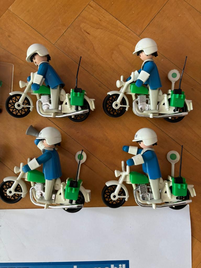 Vintage politie set playmobil motoren en leger set!, Ophalen of Verzenden, Gebruikt, Complete set