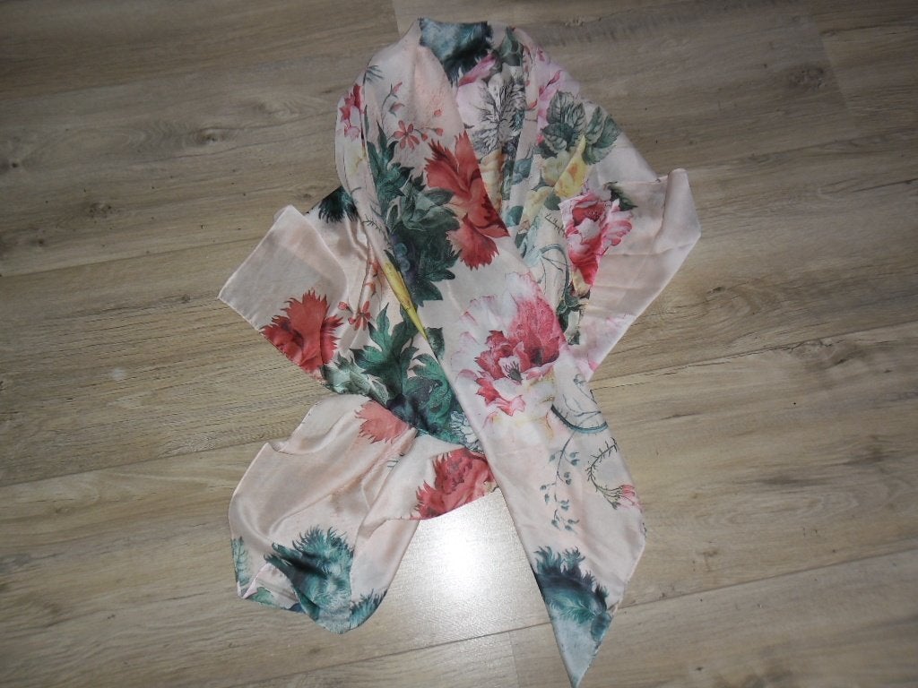Sandwich Licht Roze/Groene Sjaal Met Bloemenprint, Kleding | Dames, Maat 46/48 (XL) of groter, Nieuw, Ophalen of Verzenden, Sjaal