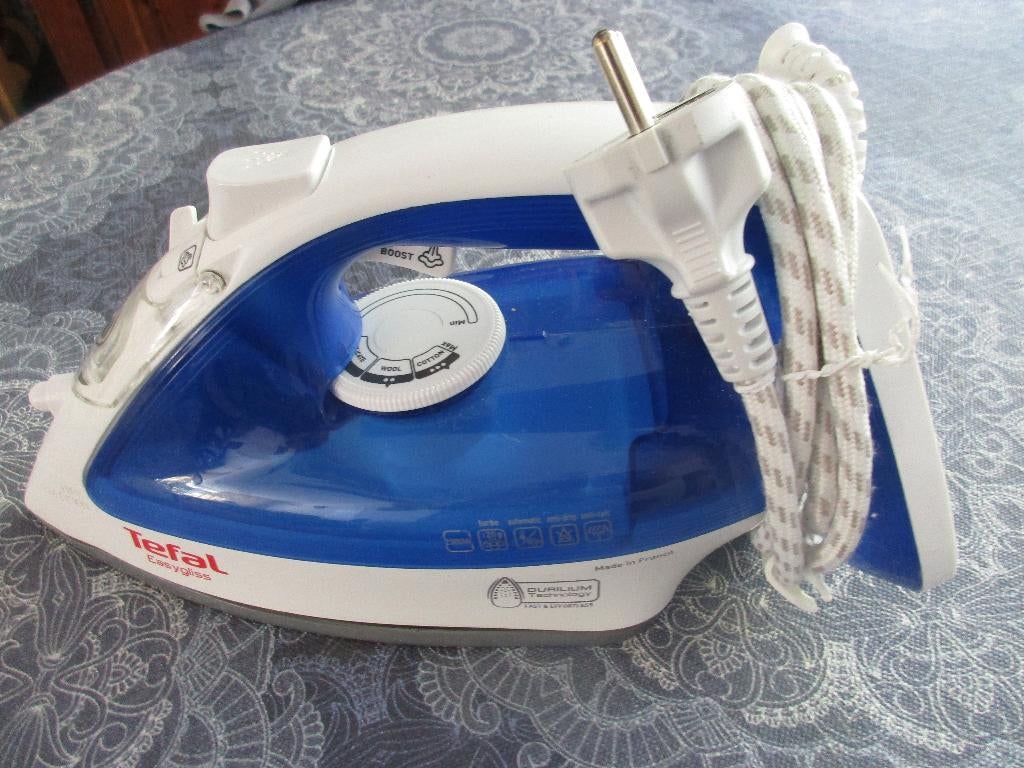 nieuw !! Tefal stoomstrijkijzer TV3920, Ophalen of Verzenden, Nieuw, Strijkijzer met snoer
