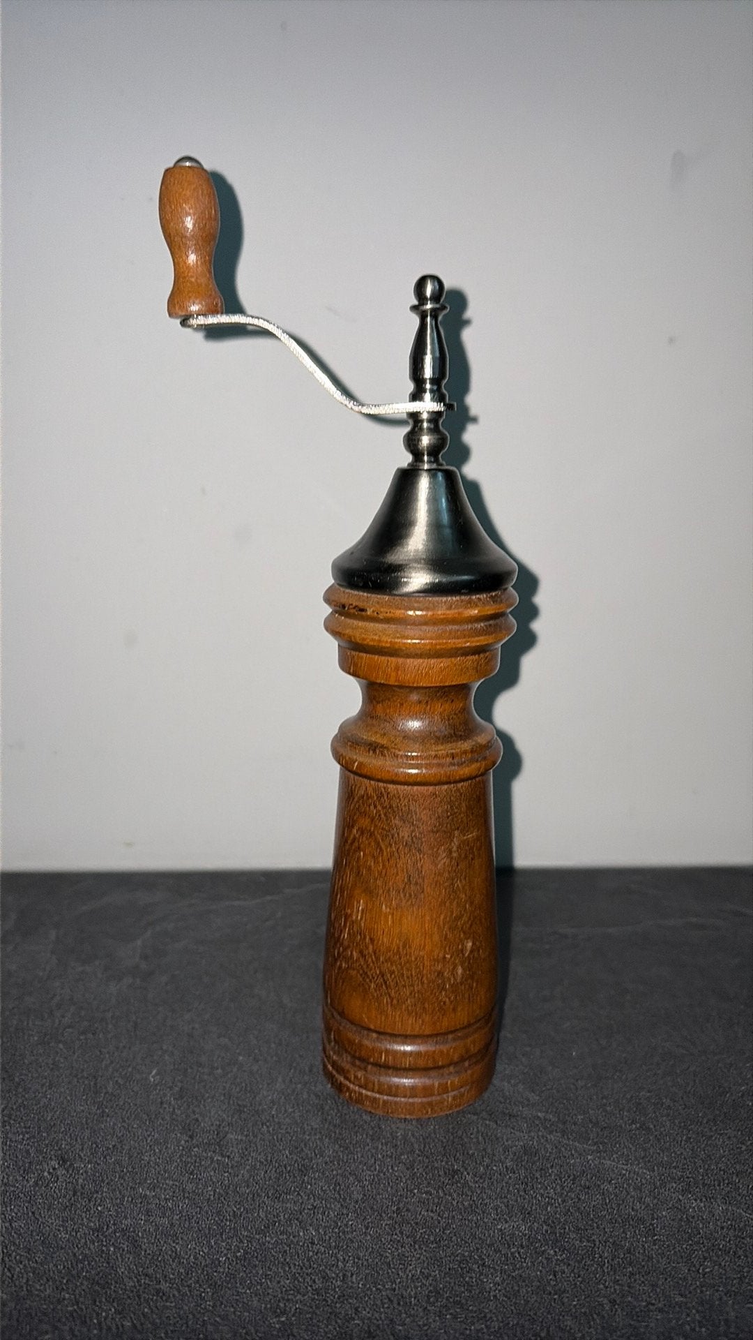Vintage houten pepermolen handslinger (Woodcrest by Styson), Ophalen of Verzenden, Zo goed als nieuw, Hout