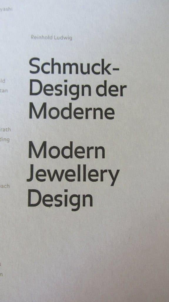 Schmuck - Design der Moderne / Modern Jewellery Design, Boeken, Ophalen of Verzenden, Zo goed als nieuw, Grafische vormgeving