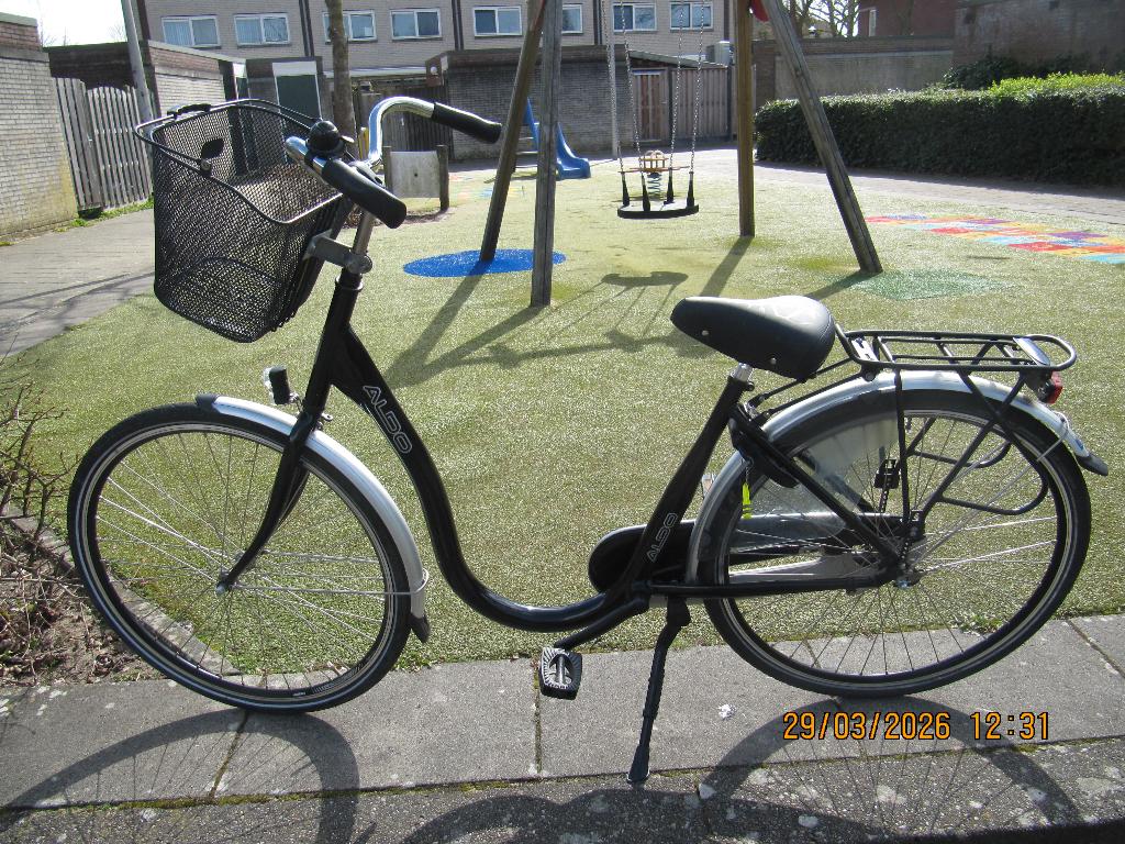 Dames fiets 28 inch, Fietsen en Brommers, Fietsen | Dames | Damesfietsen, Terugtraprem, (Extra) lage instap, 47 tot 50 cm, Zo goed als nieuw