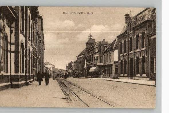 Oudenbosch Markt met tramspoor st 1942