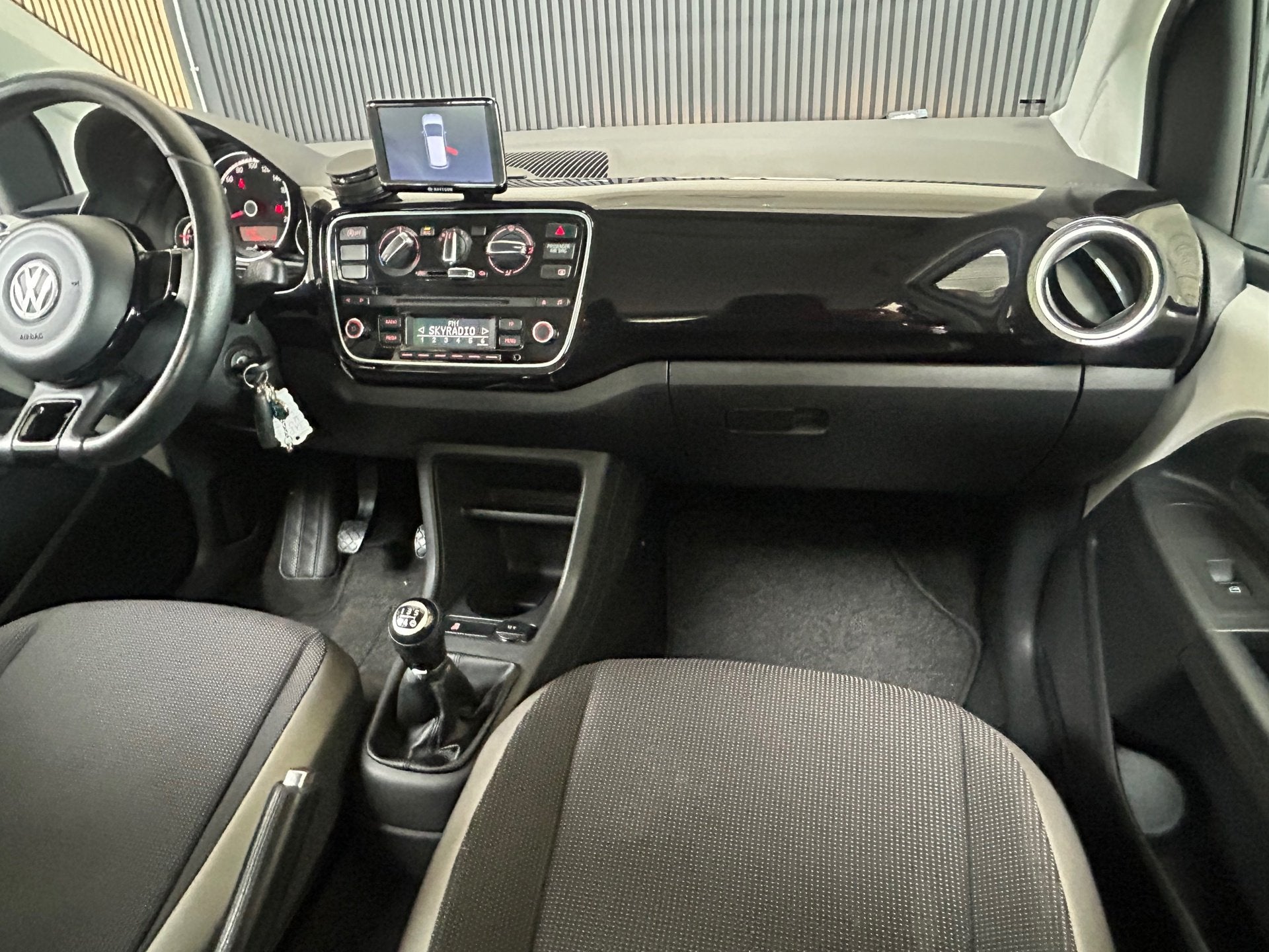 Volkswagen Up! 1.0 high up! BlueMotion 16 inch Velgen|AIRCO|, Voorwielaandrijving, Euro 5, Stof, Gebruikt