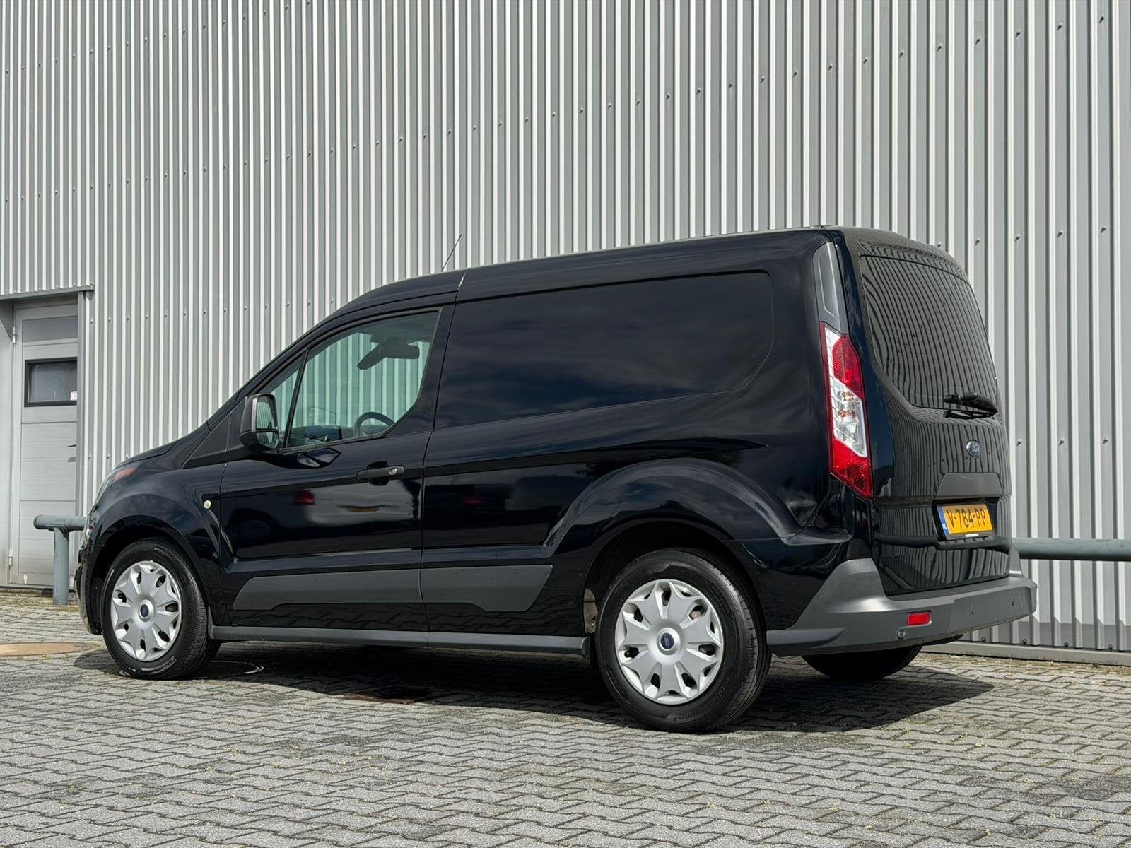 Ford Transit Connect 1.5 TDCI L1 Trend*NAVI*A/C*CAMERA*3-PER, Gebruikt, Euro 6, 4 cilinders, 1434 kg