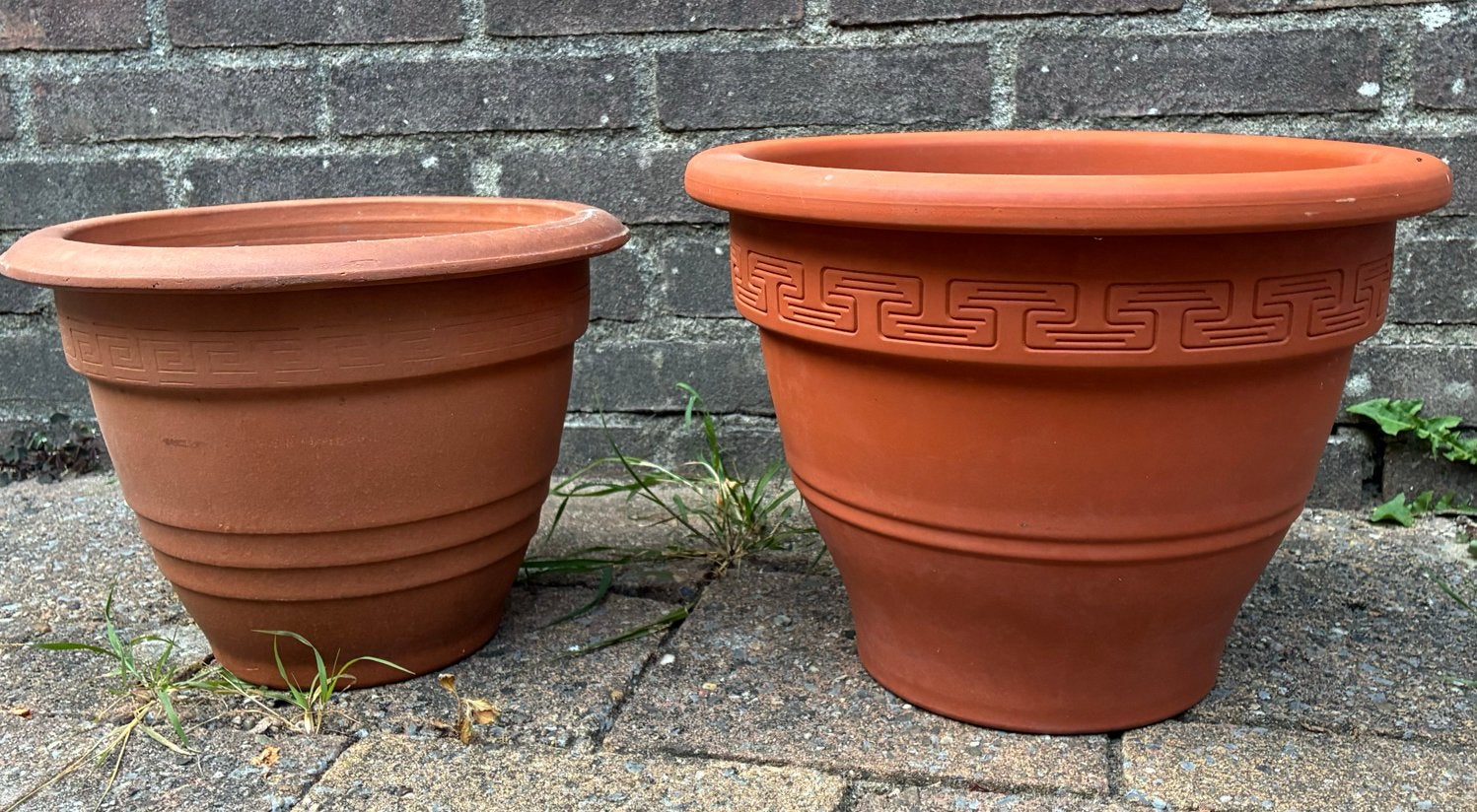 Set van 2 terracotta bloempotten met motief, Gebruikt, Rond, Binnen, Minder dan 40 cm