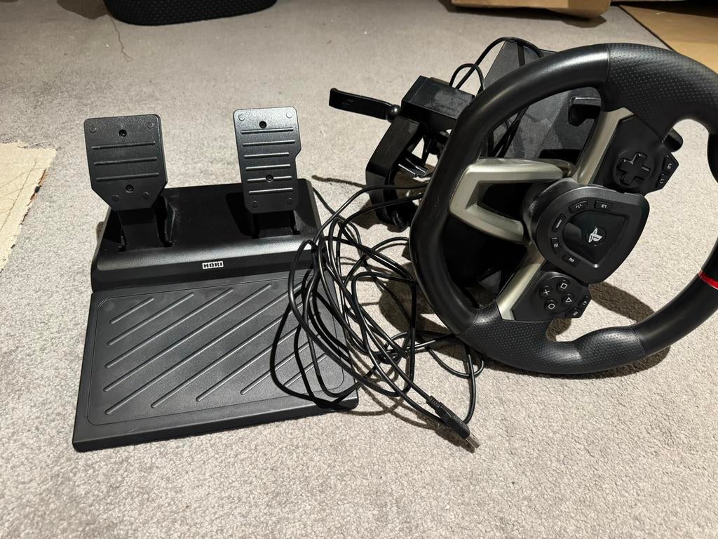 Hori RWA Racestuur en Pedalen voor PlayStation, Spelcomputers en Games, Verzenden, Zo goed als nieuw, Stuur of Pedalen, PlayStation 4