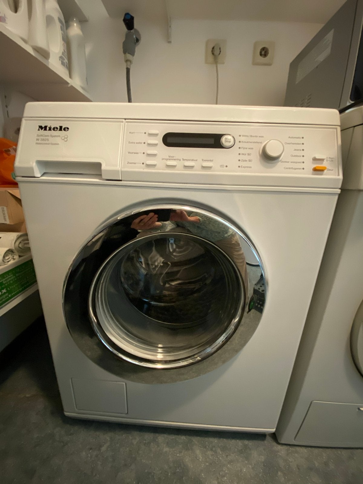 Miele W 3825 SoftCare System  - wasmachine, Gebruikt, Ophalen of Verzenden, Voorlader, 85 tot 90 cm