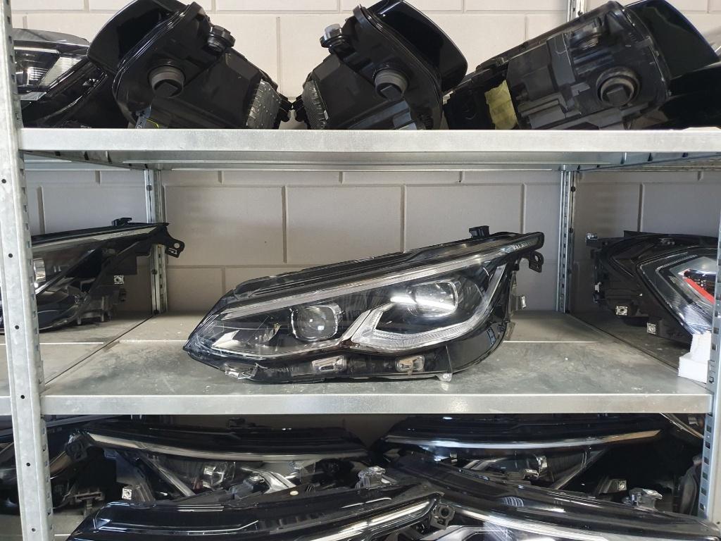 VW Golf 8 IQ LIGHT VOL LED koplamp 035 links, Auto-onderdelen, Verlichting, Ophalen of Verzenden, Gebruikt, Volkswagen