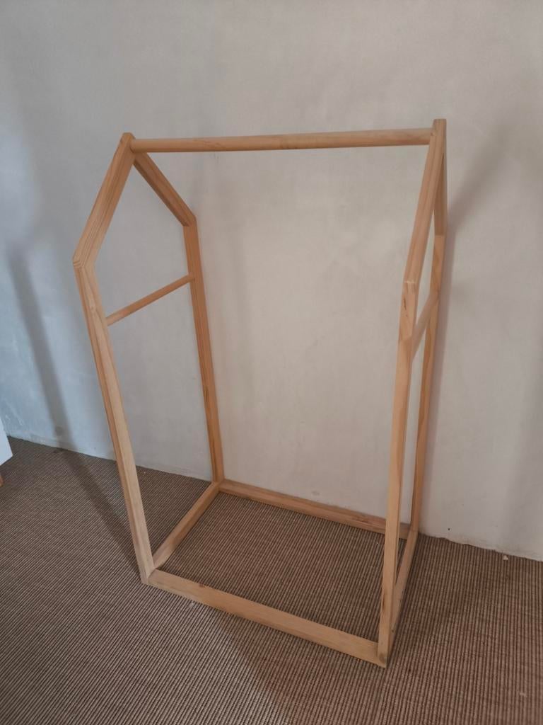 Houten kledingrekje huisje Montessori voor kinderkleding, Ophalen