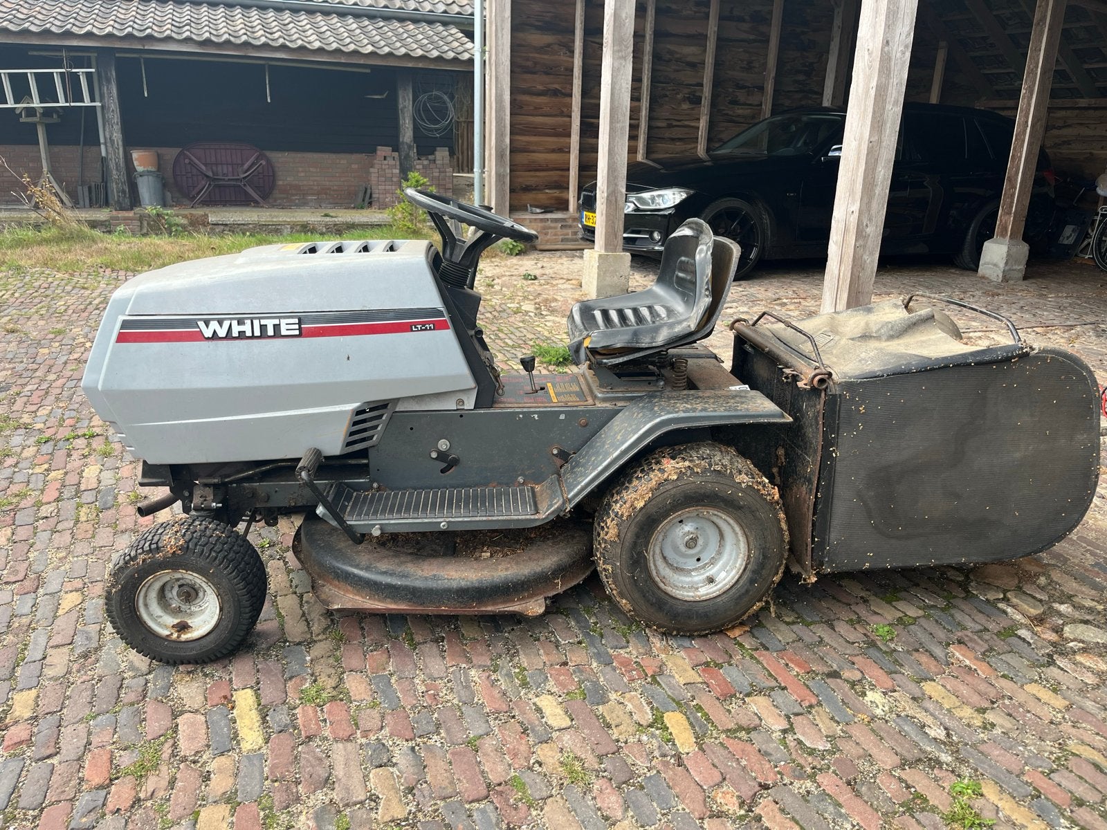 White zitmaaier LT-11 opknapper, Tuin en Terras, Zitmaaiers, Ophalen, Gebruikt, Opvangbak, Minder dan 90 cm
