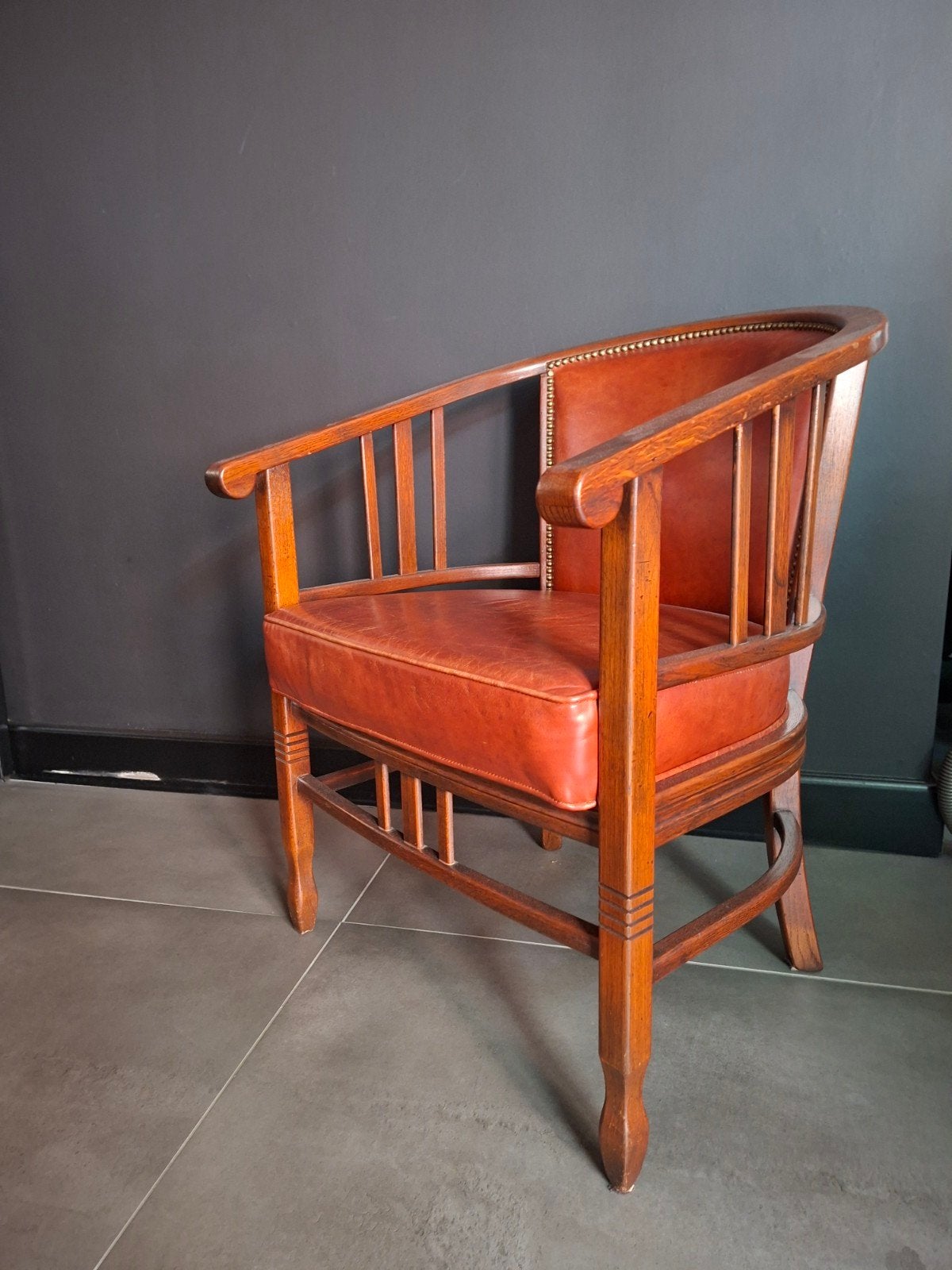 Art Deco / Jugendstil kuipfauteuil, Ophalen