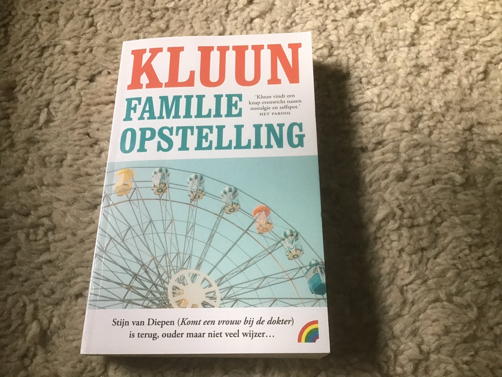 Kluun - Familieopstelling (Zo goed als nieuw)opbr giro 555, Ophalen of Verzenden, Zo goed als nieuw, Nederland