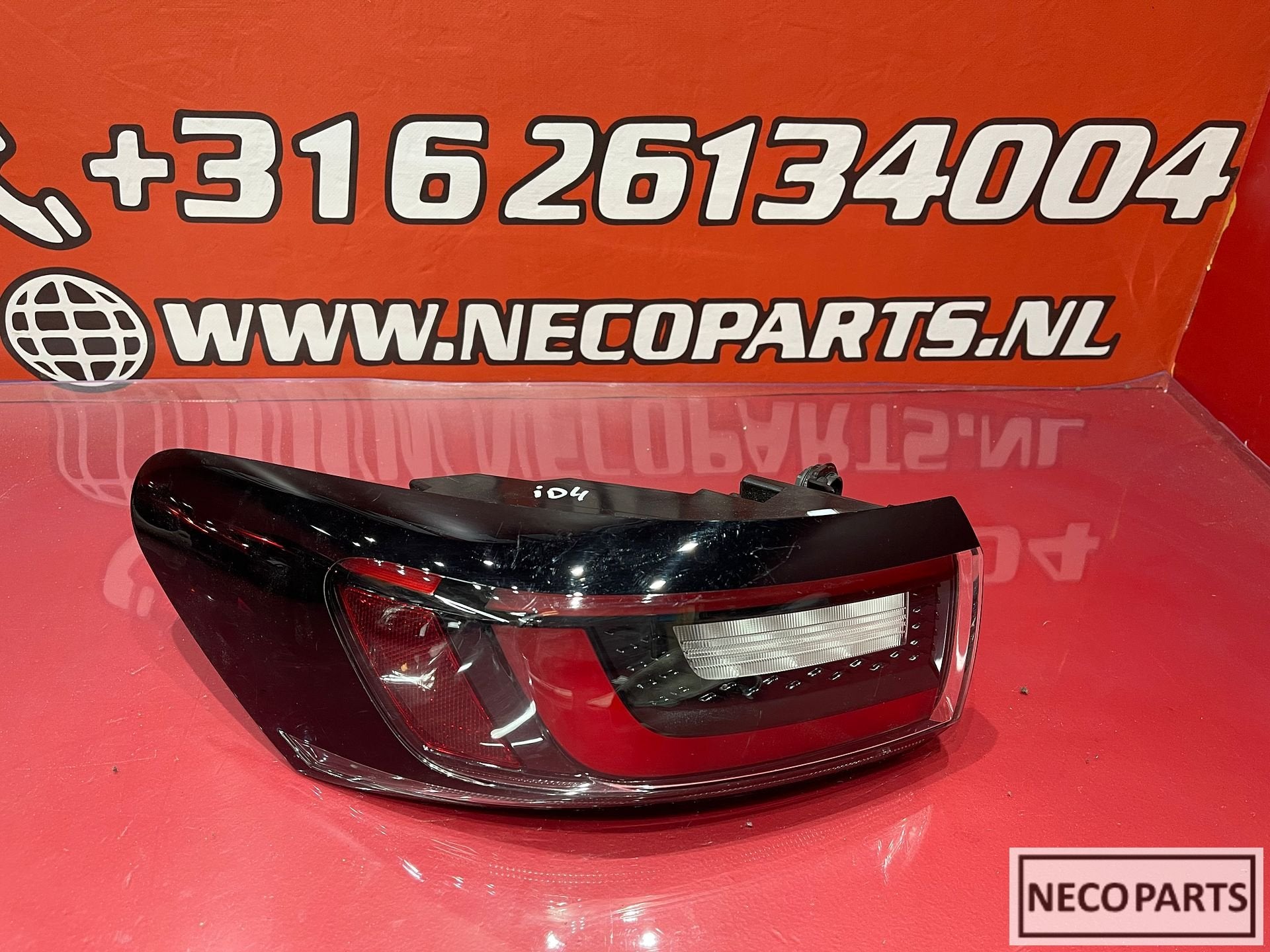 VW ID4 ACHTERLICHT LINKS 11A945095 ORIGINEEL ALLES LEVERBAAR, Gebruikt, -, Volkswagen, -