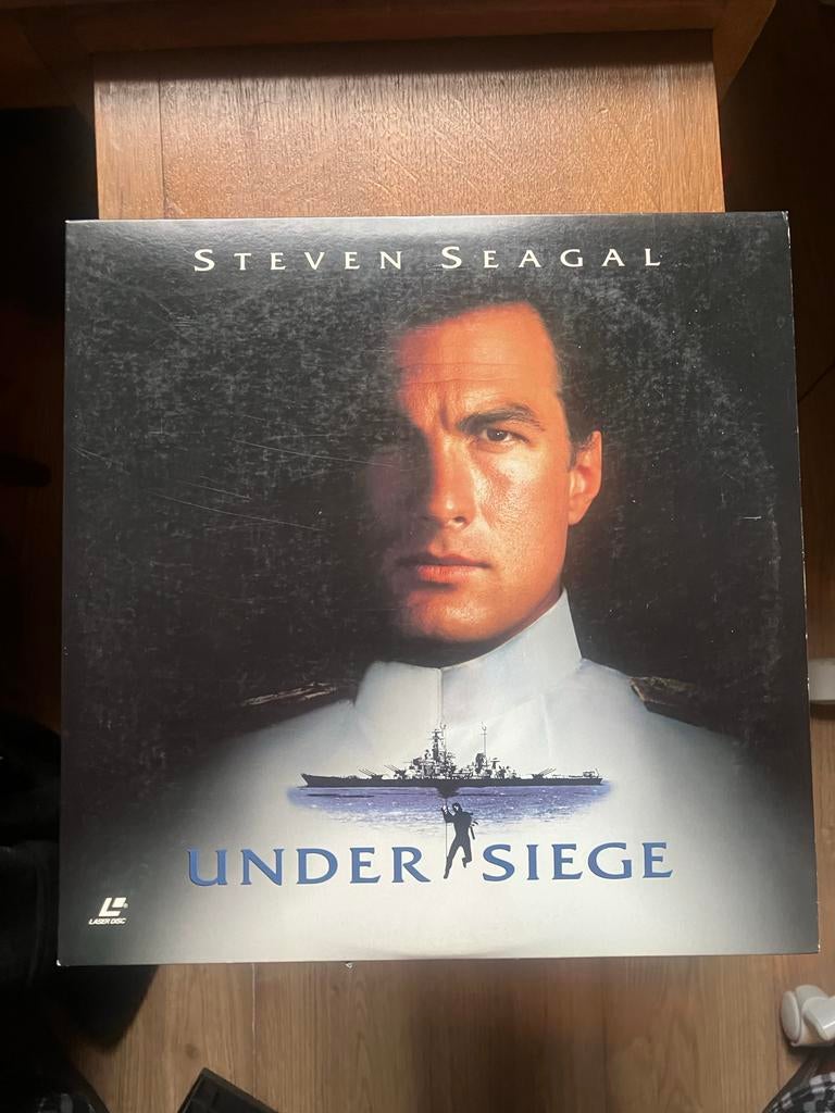 Laserdisc Under Siege - Steven Seagal Actiethriller, Vanaf 16 jaar, Ophalen of Verzenden, Gebruikt