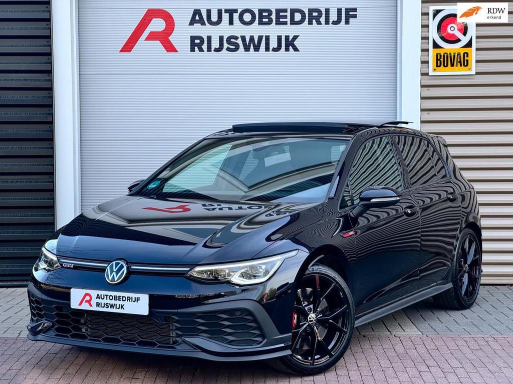 Volkswagen Golf 2.0 TSI GTI Clubsport Matrix/H&K/HuD/Pano, Auto's, Volkswagen, 12 maanden, 4 cilinders, Alcantara, Zwart