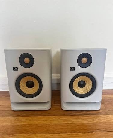 2x KRK 5 in NIEUWSTAAT speakers 4 5 6 7 8 rp actieve dj TOP