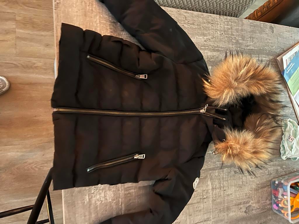 moncler kinderjasje 104, Ophalen of Verzenden, Zo goed als nieuw, Meisje, Jas