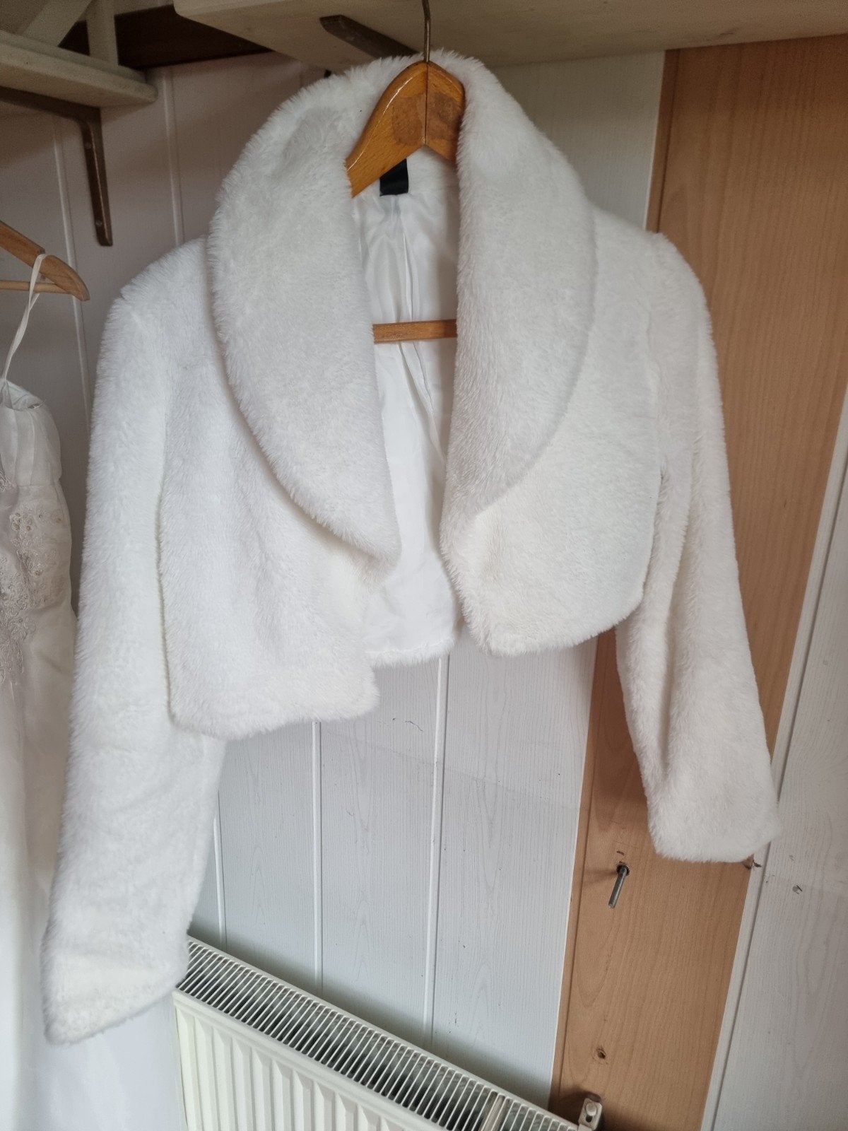 Shein Wit Faux Fur Bolero Jasje - Maat XS, Kleding | Dames, Jassen | Winter, Wit, Ophalen of Verzenden, Zo goed als nieuw, Maat 34 (XS) of kleiner