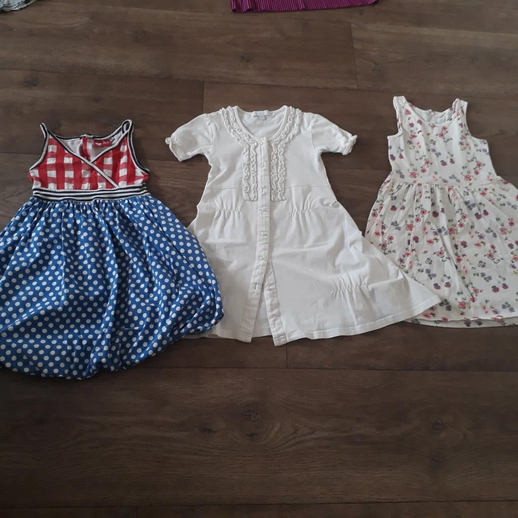 3 zomer jurkjes mt. 122/128, Kinderen en Baby's, Pom Pom, Meisje, Ophalen of Verzenden, Zo goed als nieuw