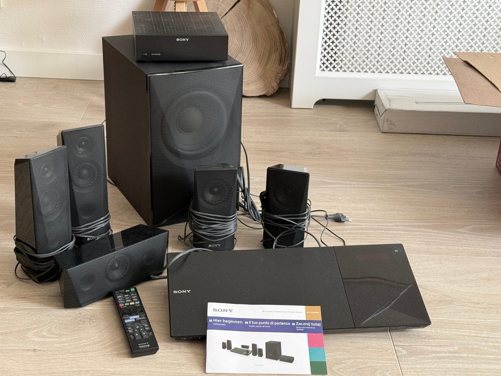 Sony BDV-N5200W Blu-ray Disc/DVD Home Theatre System, Ophalen, Gebruikt, Blu-ray-speler, 70 watt of meer