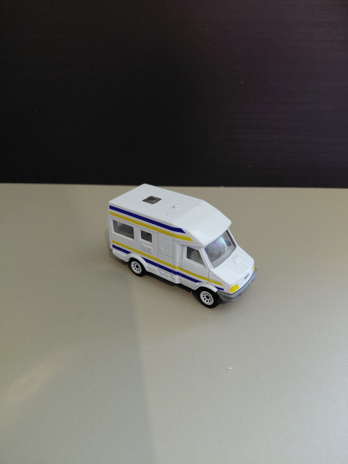 Siku 1022 Iveco Camper Van Die-cast Model, Ophalen of Verzenden, Gebruikt