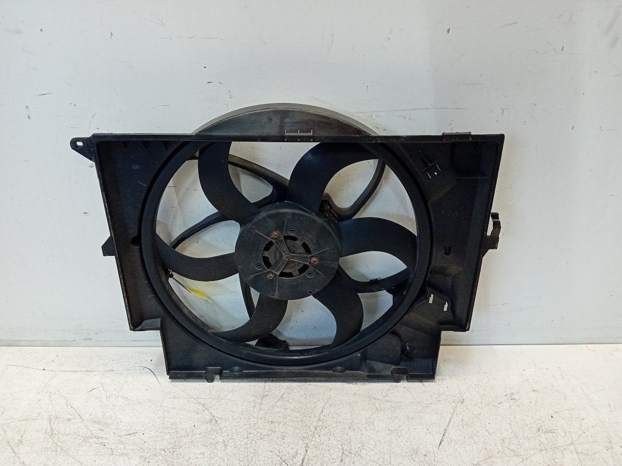 Koelventilator BMW X1, Onderdelen@venauto.nl, Van der Ven Autorecycling B.V., Gebruikt, Ettenseweg 76, 4706 PB Roosendaal, The Netherlands