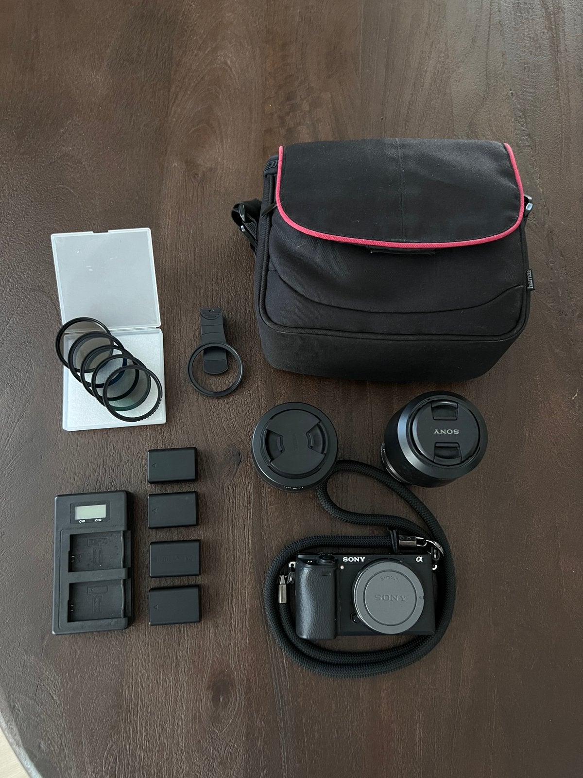Sony A6300 set | Sigma 30mm f/1.4, 55-210mm, 4 filters, Ophalen, Kantelbaar/draaibaar scherm, Zo goed als nieuw, 24 megapixels