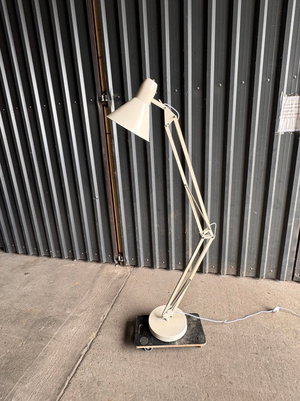 Grote staande lamp, Ophalen, 150 tot 200 cm