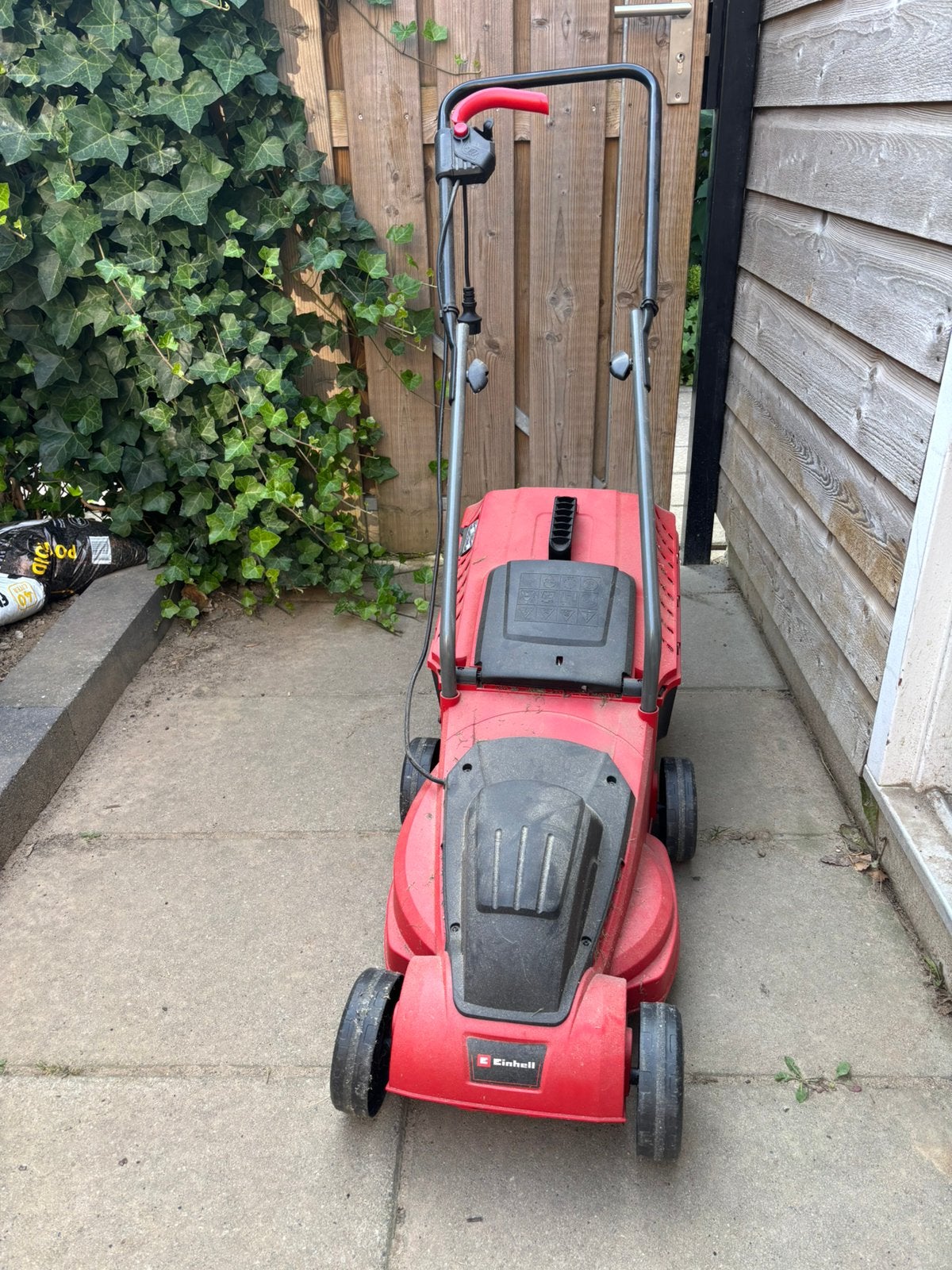 Einhell grasmaaier GC-EM 1032, Ophalen, Zo goed als nieuw